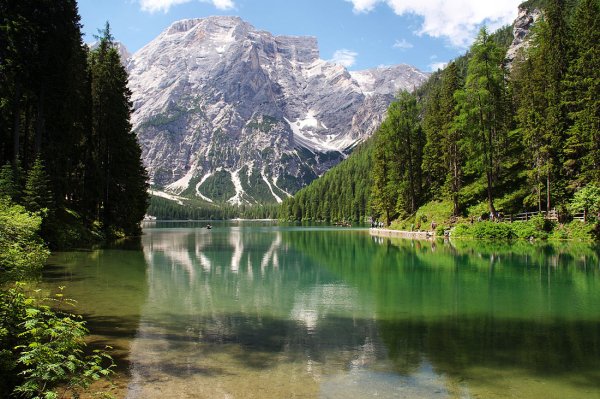 Фотообои горное озеро