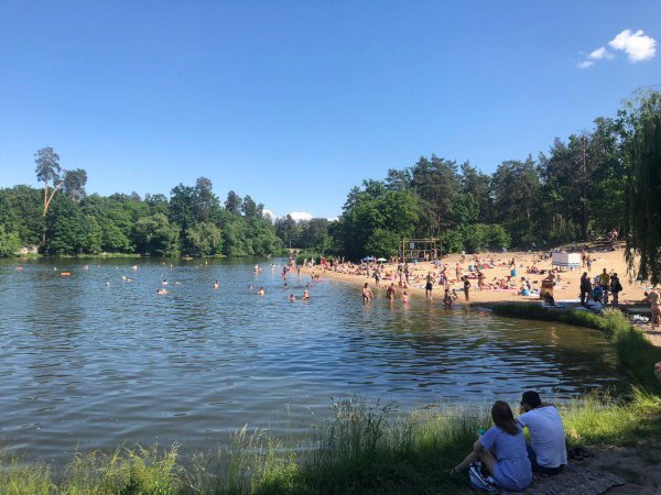 Кратовское озеро пляж