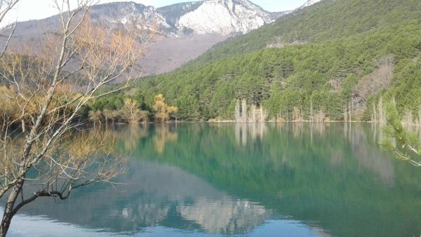 Ялта озеро Изобильное