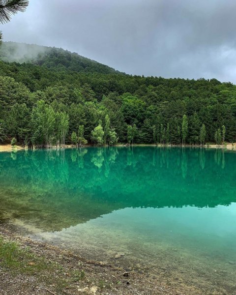 Голубое озеро Запрудное Алушта