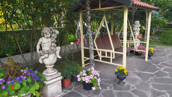 Ландшафтный парк сады мечты в Абакане