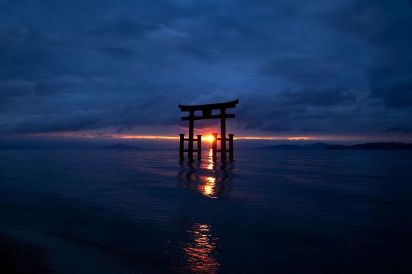 Самое большое озеро Японии — бива.