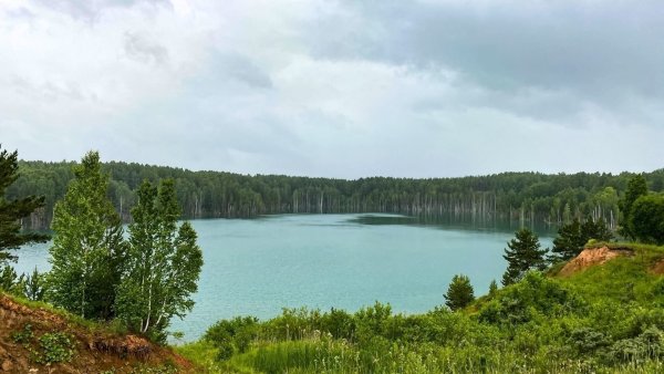 Апрелька озеро в Кемеровской области