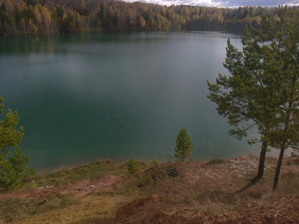 Апрелька озеро в Кемеровской области