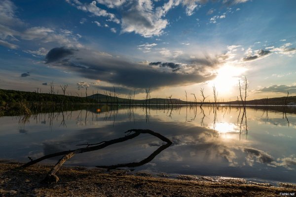 Озеро Тамбукан