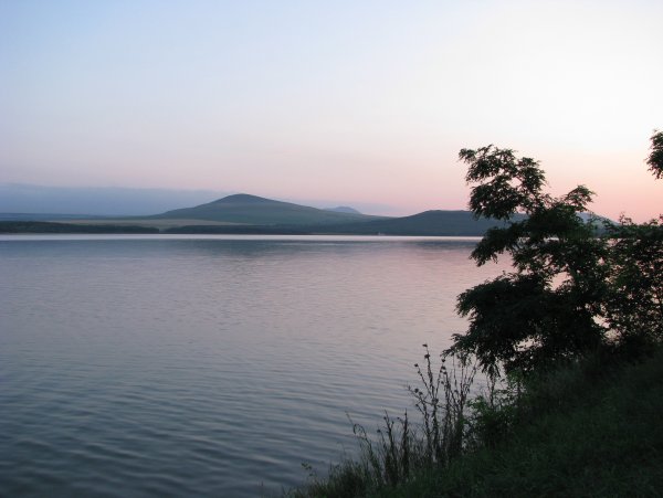 Озеро Тамбукан