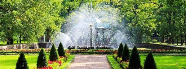 Парк с фонтанами в Санкт-Петербурге