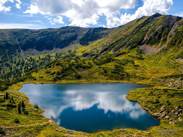 Озеро сердце Хамар Дабан