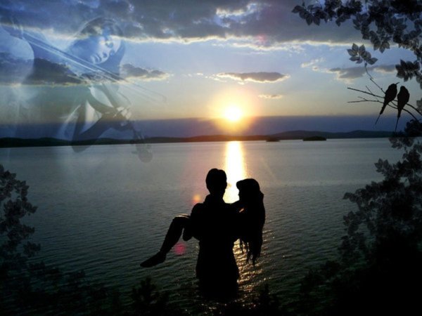 Влюбленные на берегу озера