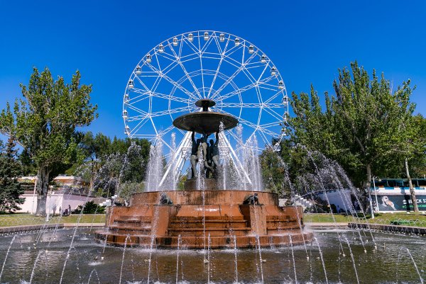 Парк революции Ростов на Дону