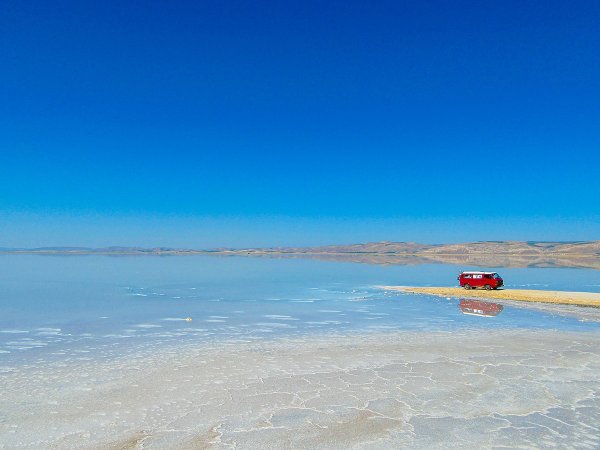 Соленое озеро туз