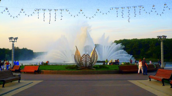 Минск фонтан парк Победы