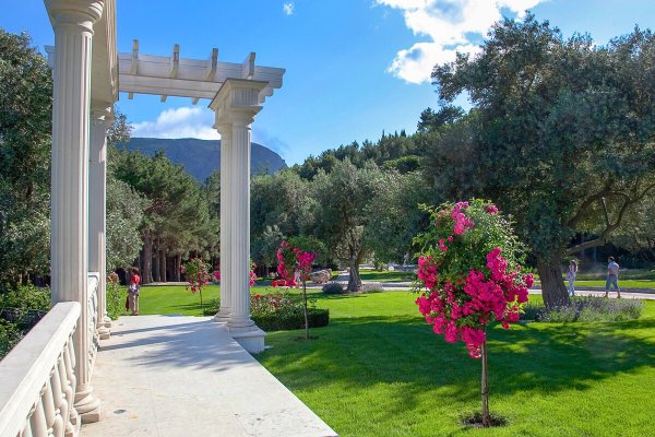 Ялта Партенит парк Айвазовского