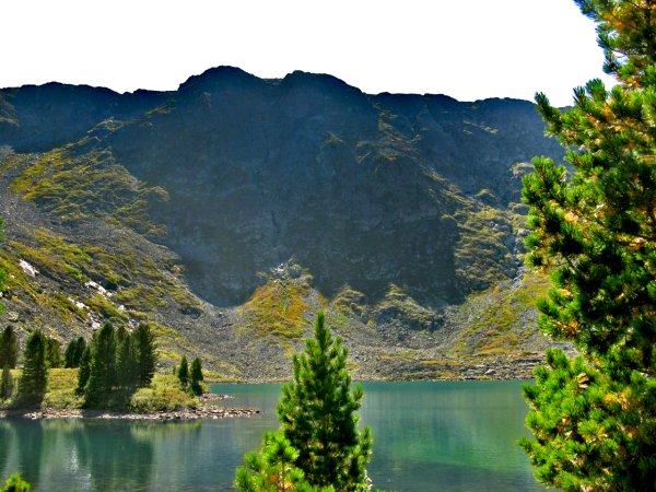 Озеро Манас горный