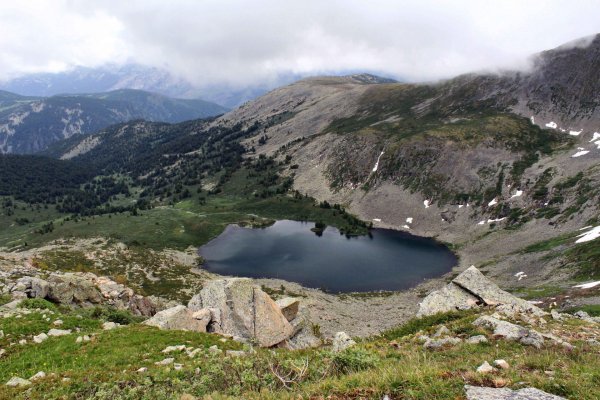 Священное озеро Манас