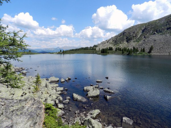 Озеро Манас горный