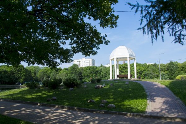 Ротонда в парке Дубки Тимирязевская