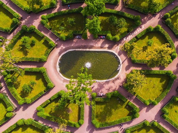 Парк в Петергофе Лабиринт