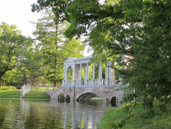 Екатерининский парк Царское село весной
