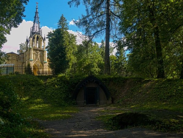 Шуваловский парк Санкт-Петербург