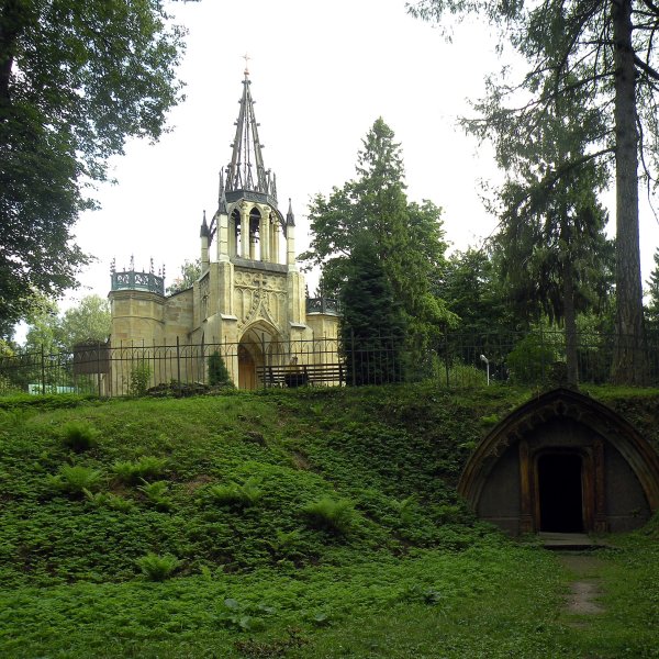 Церковь Петра и Павла Санкт-Петербург Шуваловский парк