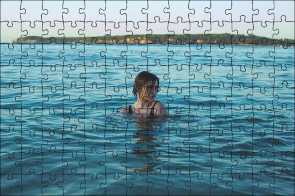 Купаться в море