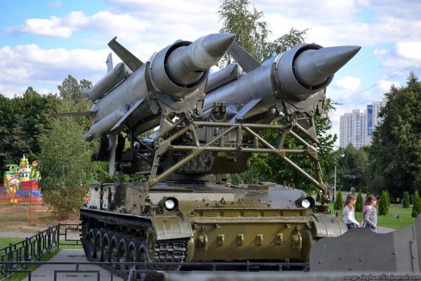 Парк военной техники в Химках