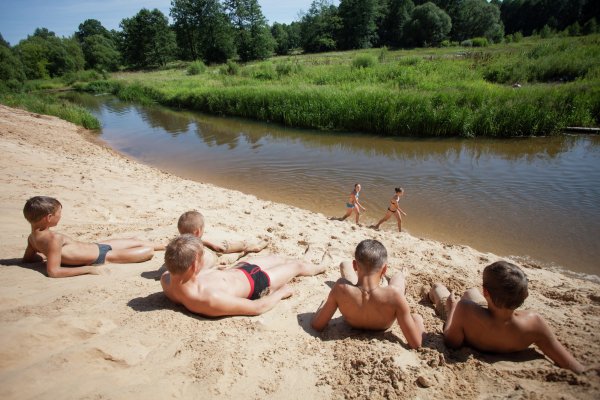 Летом на речке