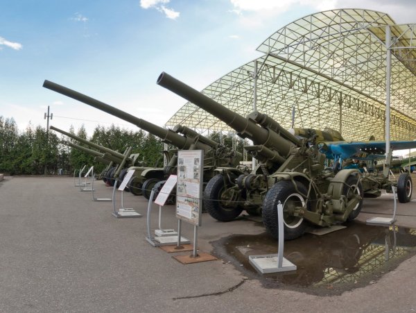 Парк Победы музей военной техники под открытым небом
