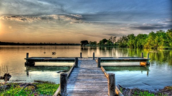 Пристань на реке