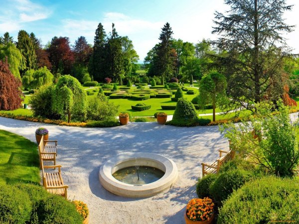 Ландшафтный парк у ботанического сада