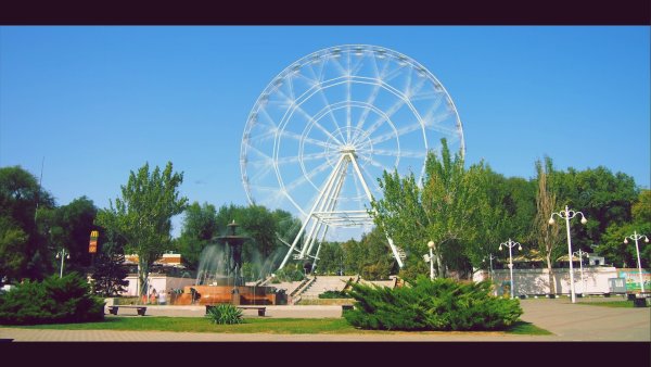 Колесо обозрения Ростов на Дону