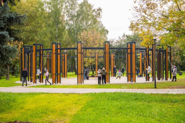 Парк дружбы на речном вокзале детские площадки