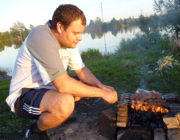 Русские шашлыки в лесу