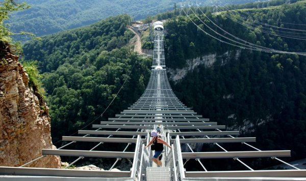 Мост Скайбридж в Сочи