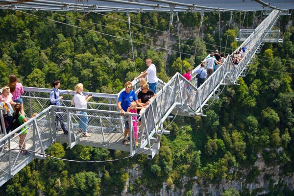 Пешеходный мост – “Скайбридж” в Сочи