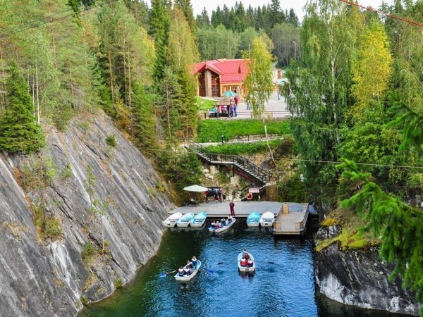 Горный парк Рускеала мраморный каньон