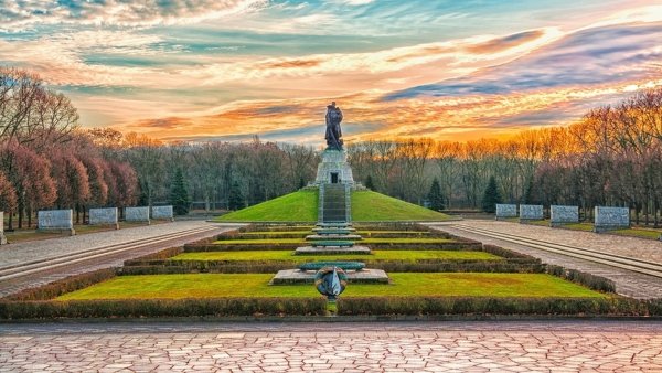 Трептов парк в Берлине