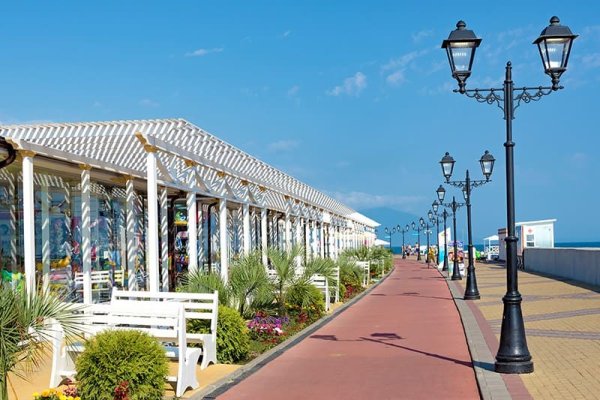 Имеретинская набережная в Адлере