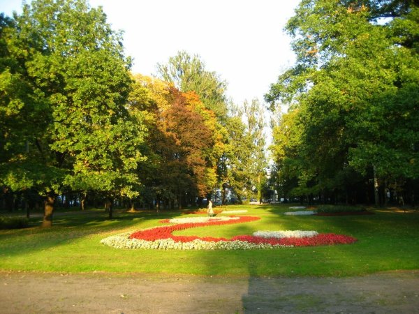 Парки СПБ удельный парк