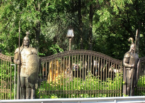 Детский парк Совхоз имени Ленина Лукоморье