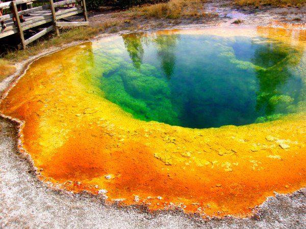 Озеро утренней славы Йеллоустонский парк