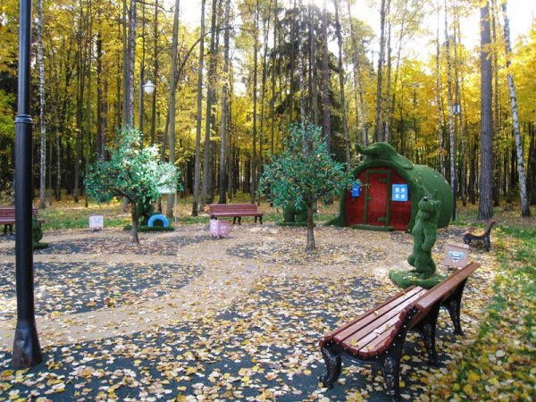 Парк сказка Томилино площадка в парке