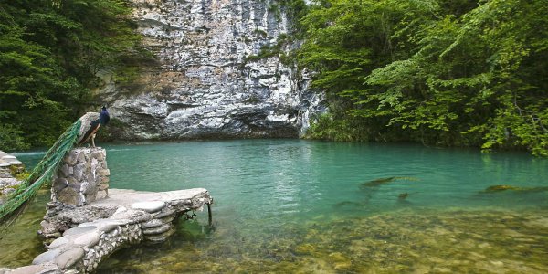 Гагры Абхазия голубое озеро