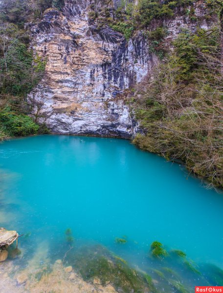 Озеро Рица Абхазия голубое озеро