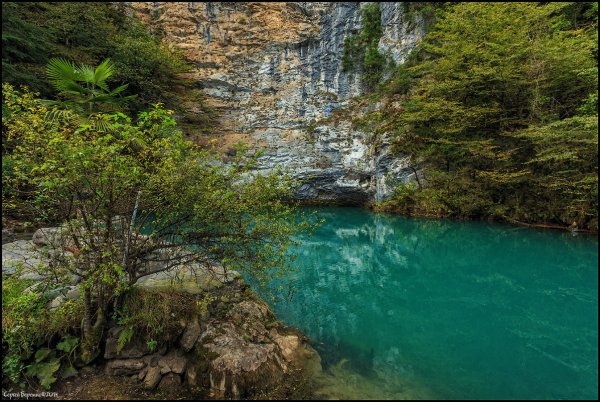 Рицинский заповедник голубое озеро