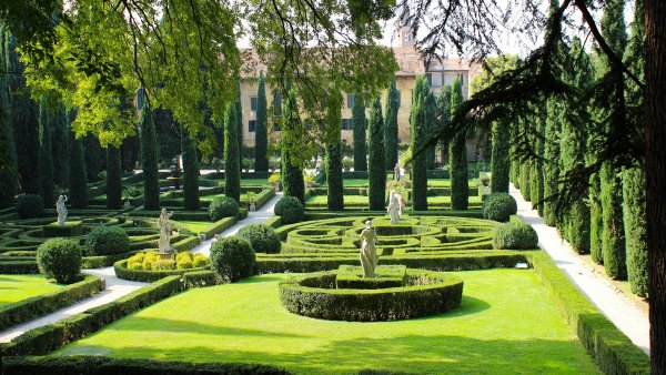 Сад Джусти Италия
