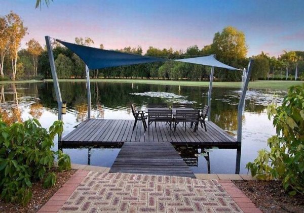 Беседка "у пруда" в Рощино