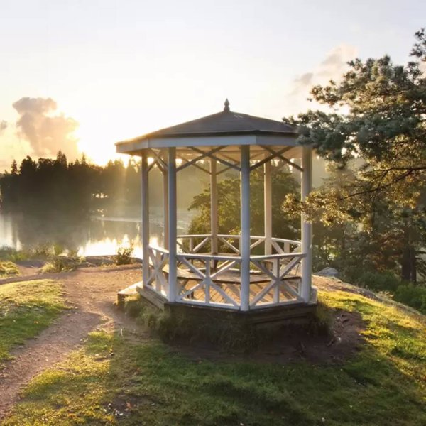 Чайная беседка в парке Монрепо