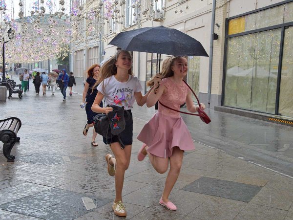 Дождь в Москве летом